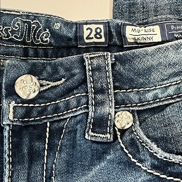 Miss Me Distressed Skinny Jeans Medium Blue Wash Sz 28”/33” - Picture 7 of 14
